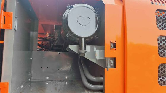 नारंगी अच्छी हालत 19400KG 109.6kw की शक्ति के साथ सेकंड हैंड हिताची खुदाई Zx200